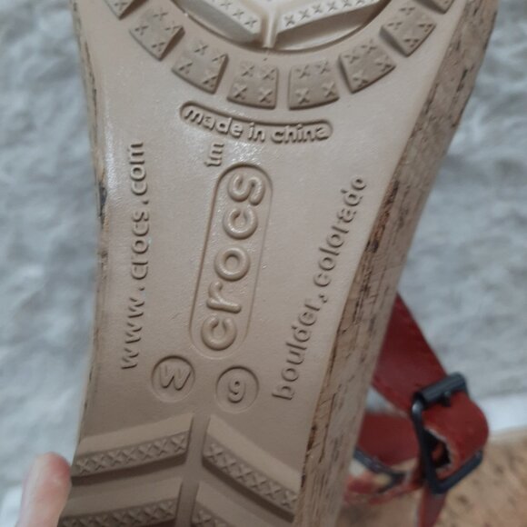 Crocs 11848 Women's A Leigh Red Leather Cork Wedge Heel Slingback Sandal W9 - Picture 6 of 9